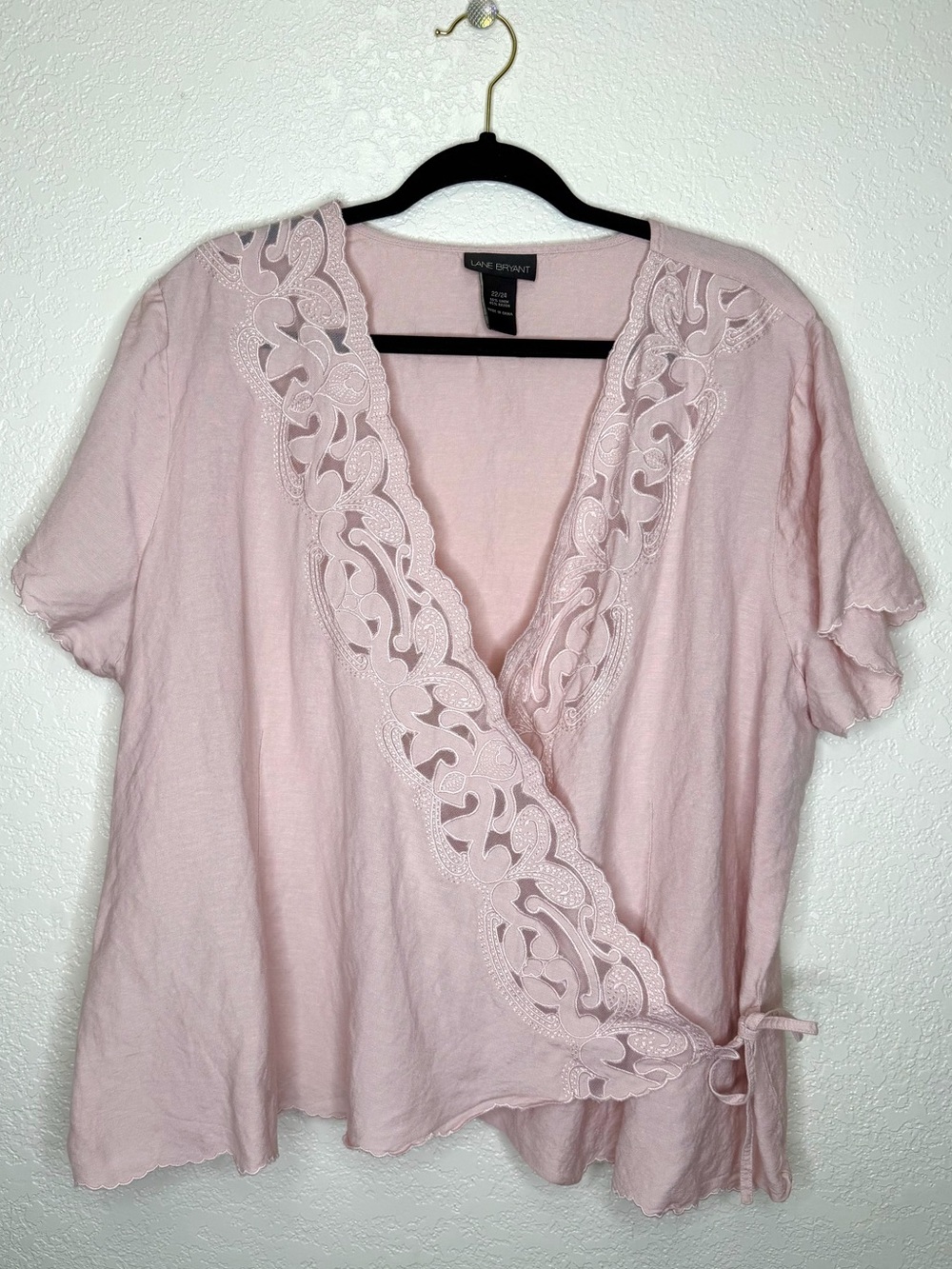Lane Bryant Linen Blend Wrap Top Light Pink Floral Cutout Embroidery Sz 22/24 3X